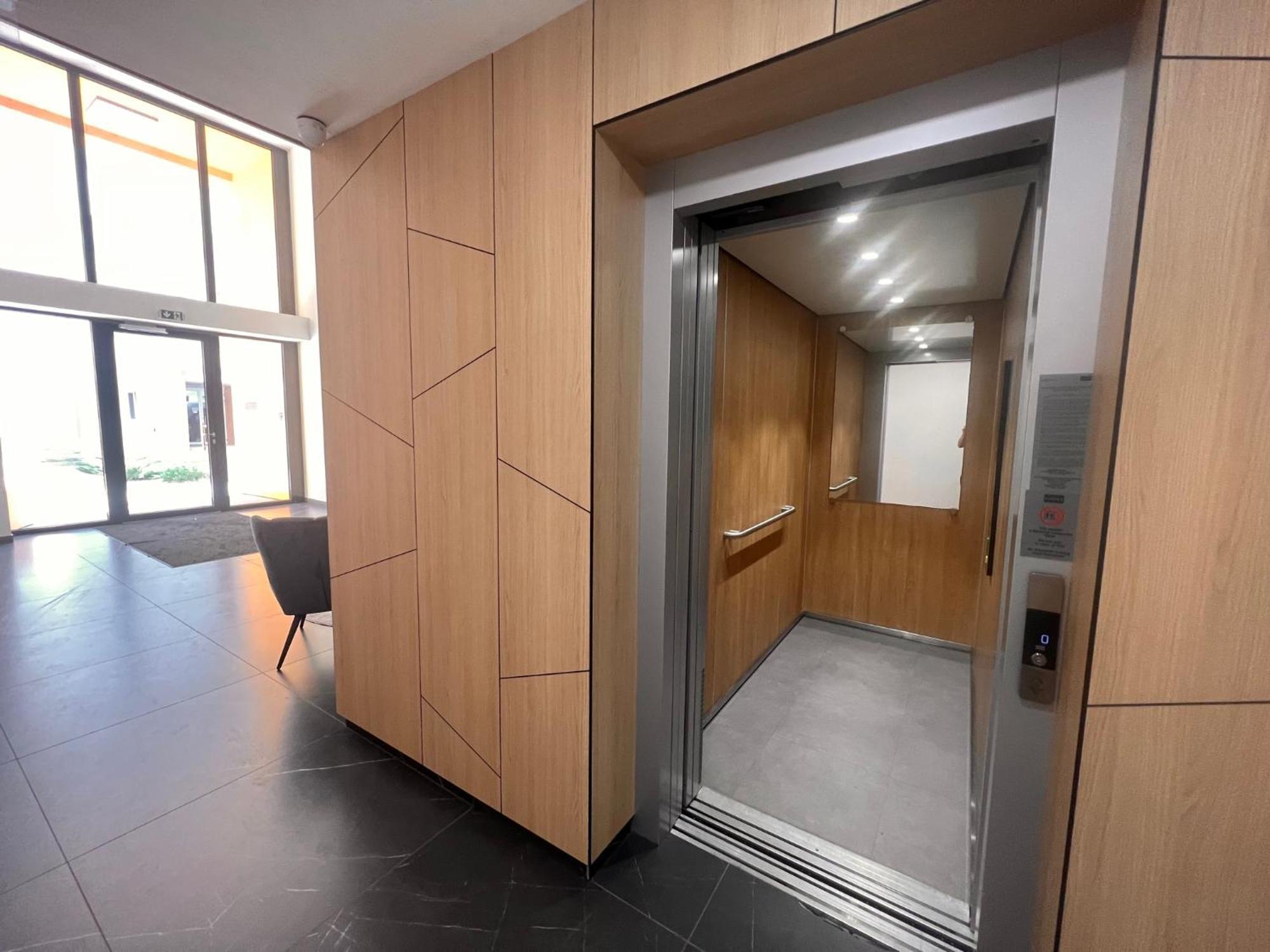 Karzo Property Lk 204 Budapest Bagian luar foto