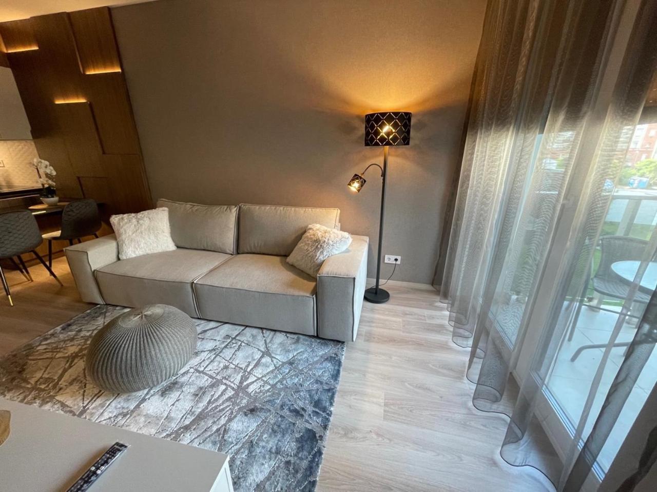 Karzo Property Lk 204 Budapest Bagian luar foto
